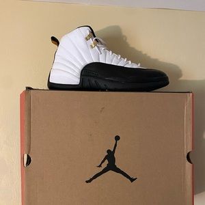 Jordan 12 taxis